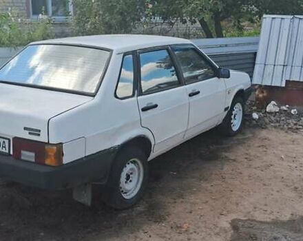 Белый ВАЗ 21099, объемом двигателя 1.5 л и пробегом 773 тыс. км за 600 $, фото 1 на Automoto.ua
