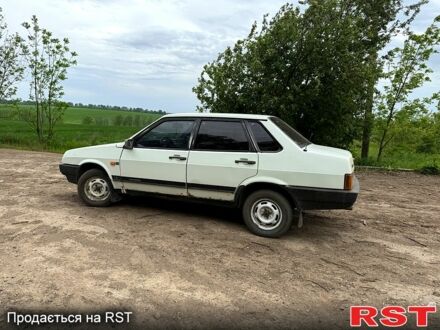 Білий ВАЗ 21099, об'ємом двигуна 1.5 л та пробігом 270 тис. км за 1100 $, фото 1 на Automoto.ua
