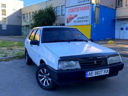 ВАЗ 21099 1995 в Кривом Роге на Automoto.ua Белый ВАЗ 21099, объемом двигателя 1.5 л и пробегом 175 тыс. км за 1300 $, фото 1 на Automoto.ua