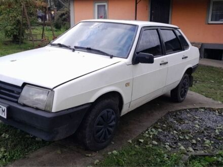 Белый ВАЗ 21099, объемом двигателя 1.5 л и пробегом 2 тыс. км за 999 $, фото 1 на Automoto.ua