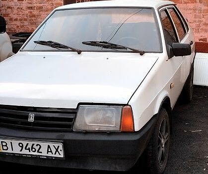 Белый ВАЗ 21099, объемом двигателя 1.5 л и пробегом 450 тыс. км за 1000 $, фото 1 на Automoto.ua