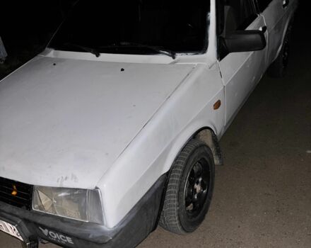Белый ВАЗ 21099, объемом двигателя 1.5 л и пробегом 999 тыс. км за 674 $, фото 1 на Automoto.ua