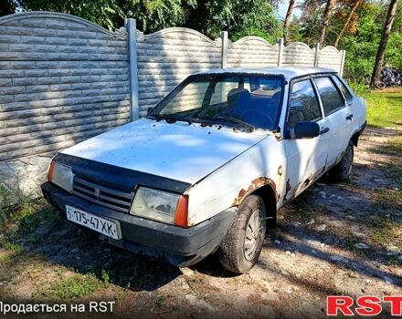 Белый ВАЗ 21099, объемом двигателя 1.5 л и пробегом 666 тыс. км за 350 $, фото 1 на Automoto.ua
