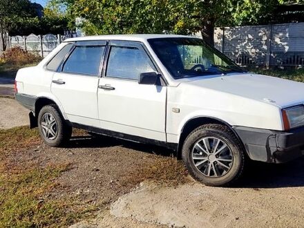 Белый ВАЗ 21099, объемом двигателя 1.5 л и пробегом 145 тыс. км за 1000 $, фото 1 на Automoto.ua