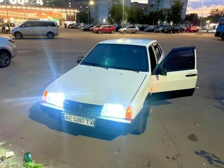 ВАЗ 21099 1997 в Днепре (Днепропетровске) на Automoto.ua Белый ВАЗ 21099, объемом двигателя 1.5 л и пробегом 200 тыс. км за 1350 $, фото 1 на Automoto.ua