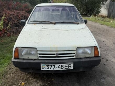 ВАЗ 21099 1997 в Славянске на Automoto.ua Белый ВАЗ 21099, объемом двигателя 1.5 л и пробегом 180 тыс. км за 359 $, фото 1 на Automoto.ua