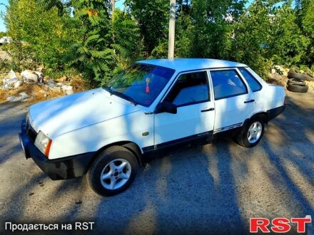 Білий ВАЗ 21099, об'ємом двигуна 1.5 л та пробігом 200 тис. км за 1300 $, фото 1 на Automoto.ua