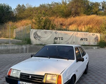 Белый ВАЗ 21099, объемом двигателя 1.6 л и пробегом 239 тыс. км за 1050 $, фото 1 на Automoto.ua