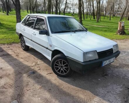 Белый ВАЗ 21099, объемом двигателя 1.5 л и пробегом 199 тыс. км за 1200 $, фото 1 на Automoto.ua