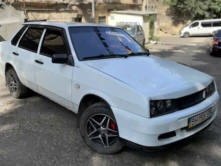 Белый ВАЗ 21099, объемом двигателя 0 л и пробегом 160 тыс. км за 2350 $, фото 1 на Automoto.ua
