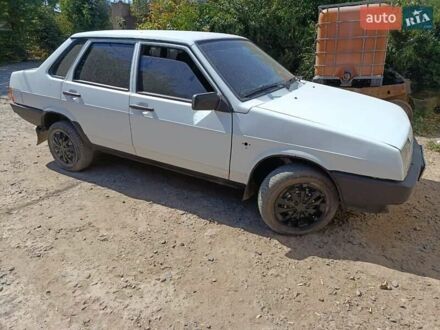 Білий ВАЗ 21099, об'ємом двигуна 1.5 л та пробігом 300 тис. км за 900 $, фото 1 на Automoto.ua