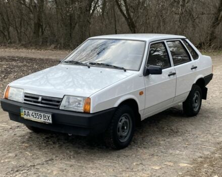 Белый ВАЗ 21099, объемом двигателя 1.5 л и пробегом 89 тыс. км за 2299 $, фото 1 на Automoto.ua