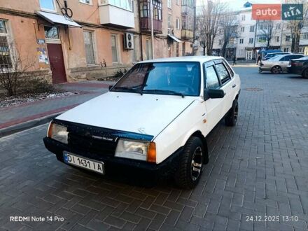Білий ВАЗ 21099, об'ємом двигуна 1.5 л та пробігом 300 тис. км за 999 $, фото 1 на Automoto.ua