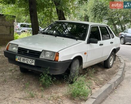 Білий ВАЗ 21099, об'ємом двигуна 1.6 л та пробігом 215 тис. км за 1609 $, фото 1 на Automoto.ua