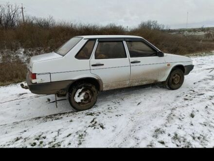 Белый ВАЗ 21099, объемом двигателя 1.6 л и пробегом 154 тыс. км за 2100 $, фото 1 на Automoto.ua
