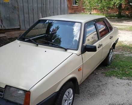 Бежевий ВАЗ 21099, об'ємом двигуна 1.5 л та пробігом 200 тис. км за 1467 $, фото 1 на Automoto.ua