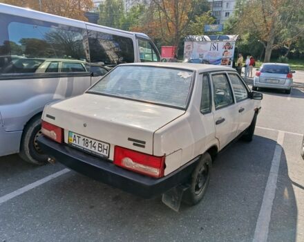 Бежевый ВАЗ 21099, объемом двигателя 1.5 л и пробегом 300 тыс. км за 590 $, фото 1 на Automoto.ua