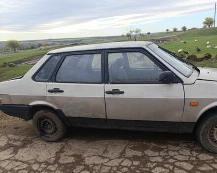 Бежевий ВАЗ 21099, об'ємом двигуна 1.5 л та пробігом 333 тис. км за 573 $, фото 3 на Automoto.ua