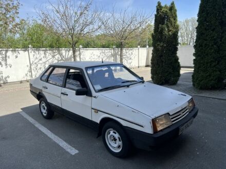ВАЗ 21099 1993 у Києві на Automoto.ua Бежевий ВАЗ 21099, об'ємом двигуна 1.5 л та пробігом 43 тис. км за 700 $, фото 1 на Automoto.ua