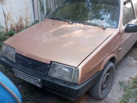 ВАЗ 21099 1995 в Славянске на Automoto.ua Бежевый ВАЗ 21099, объемом двигателя 1.5 л и пробегом 1 тыс. км за 607 $, фото 1 на Automoto.ua