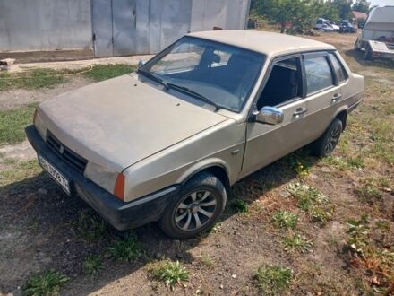 Бежевий ВАЗ 21099, об'ємом двигуна 1.5 л та пробігом 240 тис. км за 800 $, фото 1 на Automoto.ua