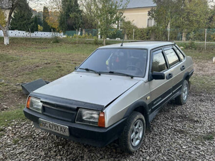Бежевый ВАЗ 21099, объемом двигателя 0 л и пробегом 88 тыс. км за 1000 $, фото 1 на Automoto.ua