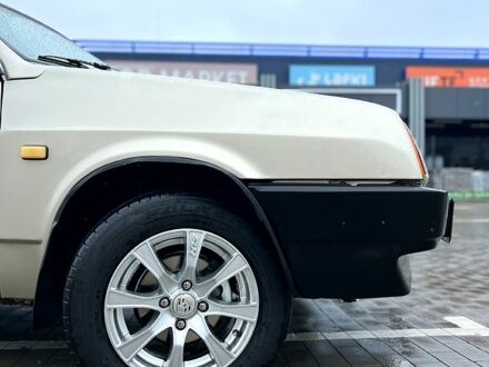 Бежевий ВАЗ 21099, об'ємом двигуна 1.5 л та пробігом 88 тис. км за 1430 $, фото 1 на Automoto.ua