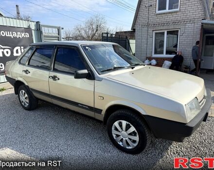 Бежевый ВАЗ 21099, объемом двигателя 1.5 л и пробегом 200 тыс. км за 700 $, фото 1 на Automoto.ua