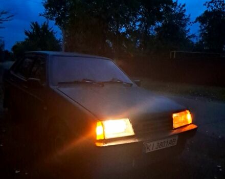 Черный ВАЗ 21099, объемом двигателя 1.5 л и пробегом 320 тыс. км за 1050 $, фото 4 на Automoto.ua