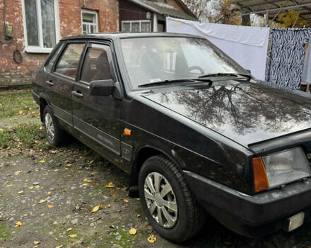 Черный ВАЗ 21099, объемом двигателя 1.5 л и пробегом 207 тыс. км за 2000 $, фото 4 на Automoto.ua