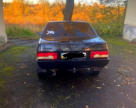 Черный ВАЗ 21099, объемом двигателя 1.5 л и пробегом 250 тыс. км за 700 $, фото 2 на Automoto.ua