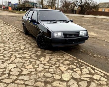 Чорний ВАЗ 21099, об'ємом двигуна 1.6 л та пробігом 155 тис. км за 1250 $, фото 5 на Automoto.ua