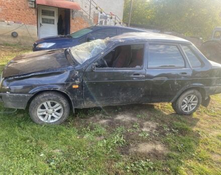 Черный ВАЗ 21099, объемом двигателя 1.6 л и пробегом 220 тыс. км за 700 $, фото 2 на Automoto.ua