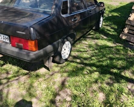 Черный ВАЗ 21099, объемом двигателя 1.6 л и пробегом 160 тыс. км за 1300 $, фото 5 на Automoto.ua