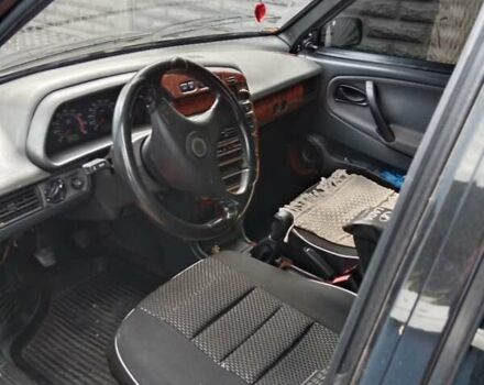 Чорний ВАЗ 21099, об'ємом двигуна 1.6 л та пробігом 352 тис. км за 2000 $, фото 1 на Automoto.ua