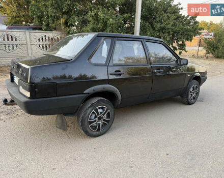 Черный ВАЗ 21099, объемом двигателя 1.6 л и пробегом 300 тыс. км за 1800 $, фото 6 на Automoto.ua