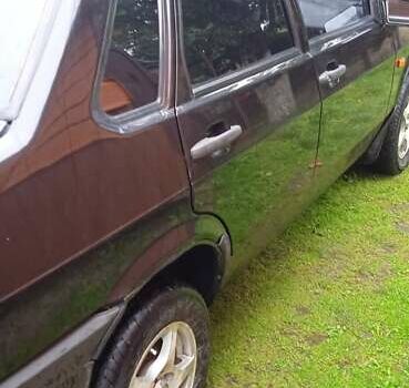 Чорний ВАЗ 21099, об'ємом двигуна 1.6 л та пробігом 128 тис. км за 2750 $, фото 9 на Automoto.ua