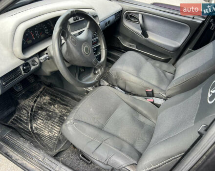 Чорний ВАЗ 21099, об'ємом двигуна 1.6 л та пробігом 200 тис. км за 1100 $, фото 8 на Automoto.ua