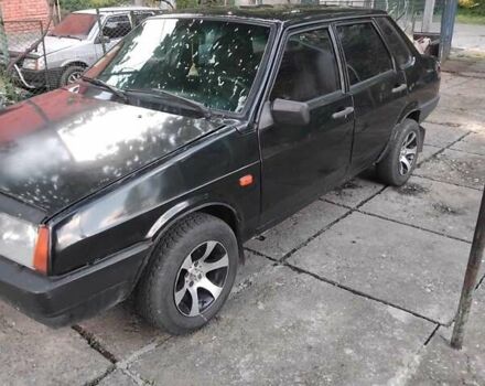 Черный ВАЗ 21099, объемом двигателя 1.6 л и пробегом 200 тыс. км за 1200 $, фото 2 на Automoto.ua