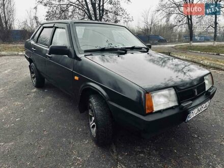 Черный ВАЗ 21099, объемом двигателя 1.5 л и пробегом 150 тыс. км за 1500 $, фото 1 на Automoto.ua