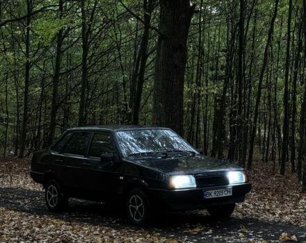 Чорний ВАЗ 21099, об'ємом двигуна 1.6 л та пробігом 107 тис. км за 850 $, фото 1 на Automoto.ua