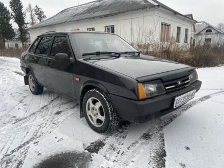 Черный ВАЗ 21099, объемом двигателя 1.6 л и пробегом 220 тыс. км за 1200 $, фото 1 на Automoto.ua