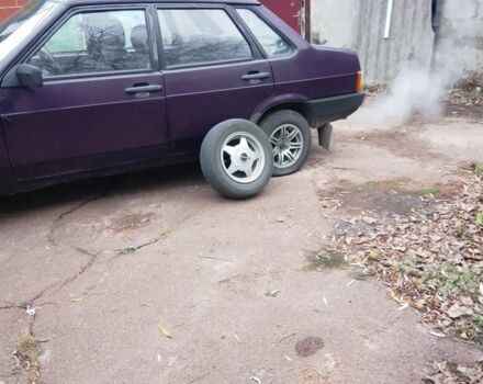 Фіолетовий ВАЗ 21099, об'ємом двигуна 1 л та пробігом 229 тис. км за 700 $, фото 4 на Automoto.ua