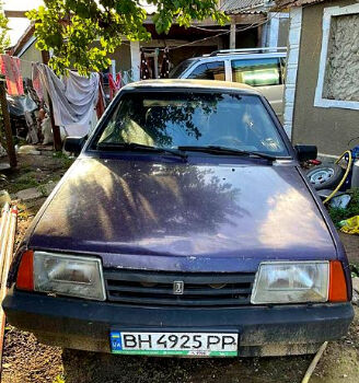 Фіолетовий ВАЗ 21099, об'ємом двигуна 1.5 л та пробігом 200 тис. км за 700 $, фото 4 на Automoto.ua