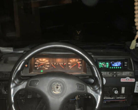 Фиолетовый ВАЗ 21099, объемом двигателя 1.5 л и пробегом 300 тыс. км за 800 $, фото 8 на Automoto.ua