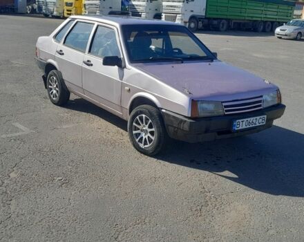 Фиолетовый ВАЗ 21099, объемом двигателя 1.5 л и пробегом 250 тыс. км за 1100 $, фото 3 на Automoto.ua