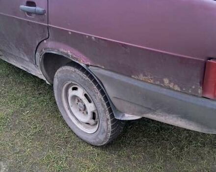 Фиолетовый ВАЗ 21099, объемом двигателя 1.6 л и пробегом 270 тыс. км за 828 $, фото 5 на Automoto.ua