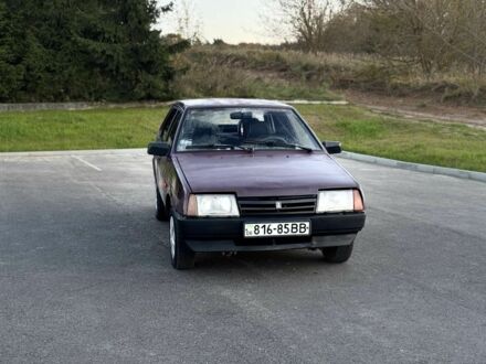 ВАЗ 21099 1996 у Рівному на Automoto.ua Фіолетовий ВАЗ 21099, об'ємом двигуна 1.5 л та пробігом 1 тис. км за 650 $, фото 1 на Automoto.ua