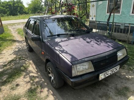 Фиолетовый ВАЗ 21099, объемом двигателя 1.5 л и пробегом 236 тыс. км за 1000 $, фото 1 на Automoto.ua