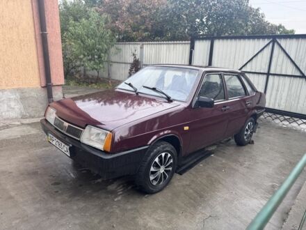 Фиолетовый ВАЗ 21099, объемом двигателя 1.5 л и пробегом 220 тыс. км за 1250 $, фото 1 на Automoto.ua